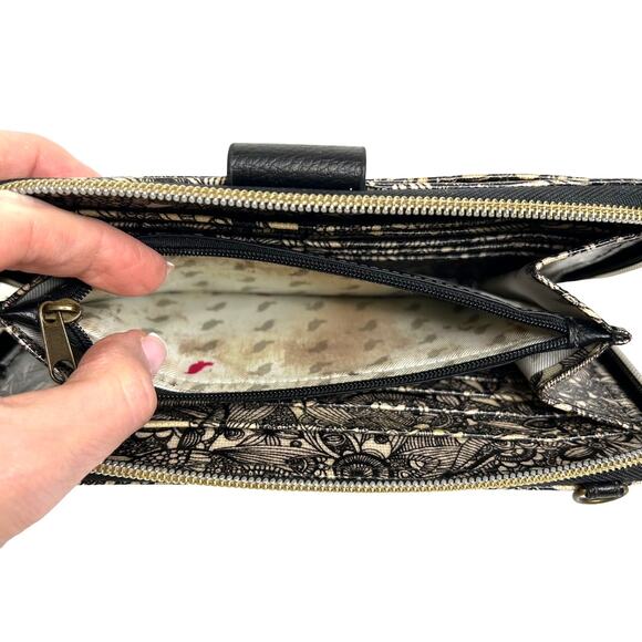 Sakroots Black & Cream Zippered Wallet Smartphone Case Crossbody Bag Purse - Picture 5 of 6
